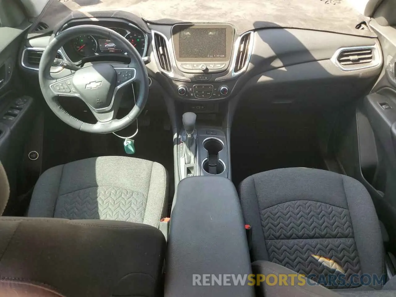 8 Photograph of a damaged car 3GNAXKEV0NL227352 CHEVROLET EQUINOX 2022