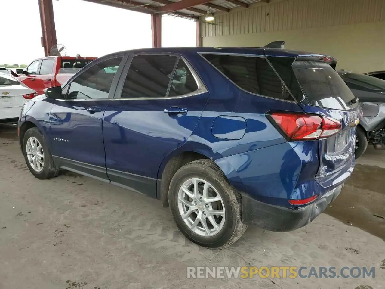 2 Photograph of a damaged car 3GNAXKEV0NL295330 CHEVROLET EQUINOX 2022