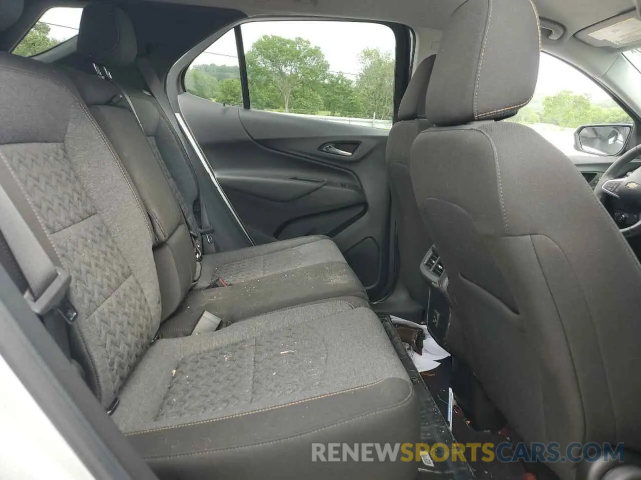 11 Photograph of a damaged car 3GNAXKEV0NS192771 CHEVROLET EQUINOX 2022