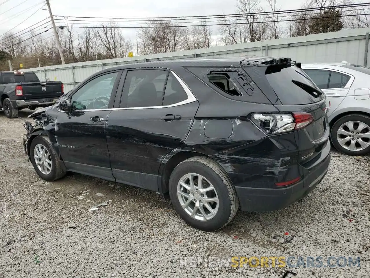 2 Photograph of a damaged car 3GNAXKEV1NL123002 CHEVROLET EQUINOX 2022