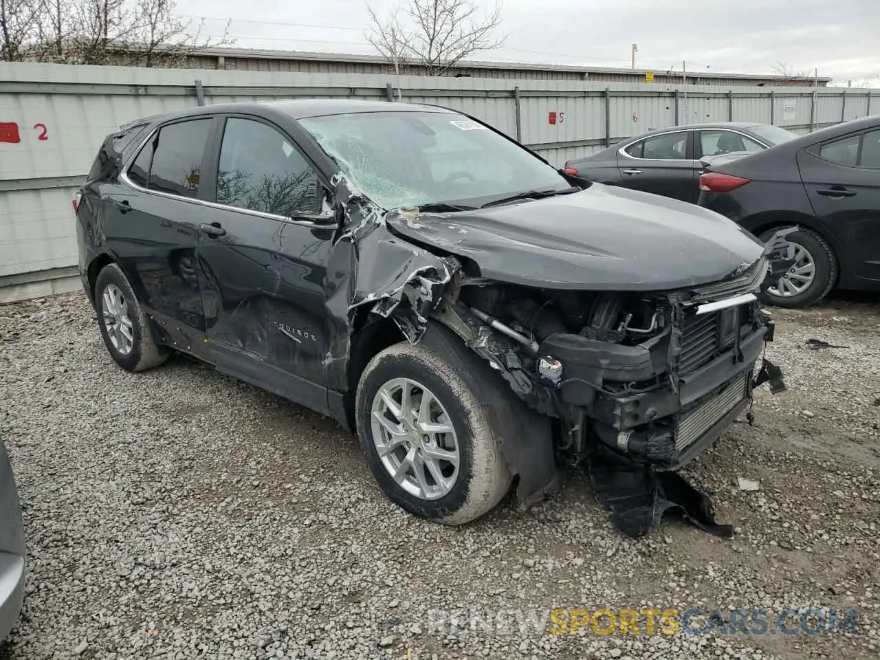 4 Photograph of a damaged car 3GNAXKEV1NL123002 CHEVROLET EQUINOX 2022
