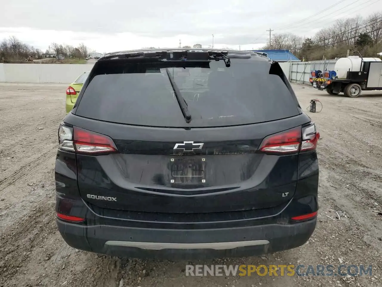 6 Photograph of a damaged car 3GNAXKEV1NL123002 CHEVROLET EQUINOX 2022