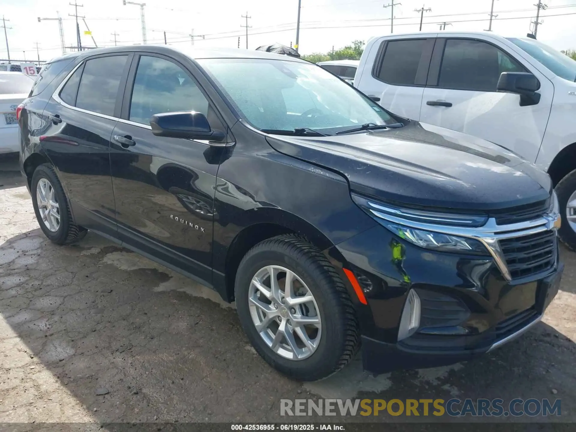 1 Photograph of a damaged car 3GNAXKEV1NL123095 CHEVROLET EQUINOX 2022