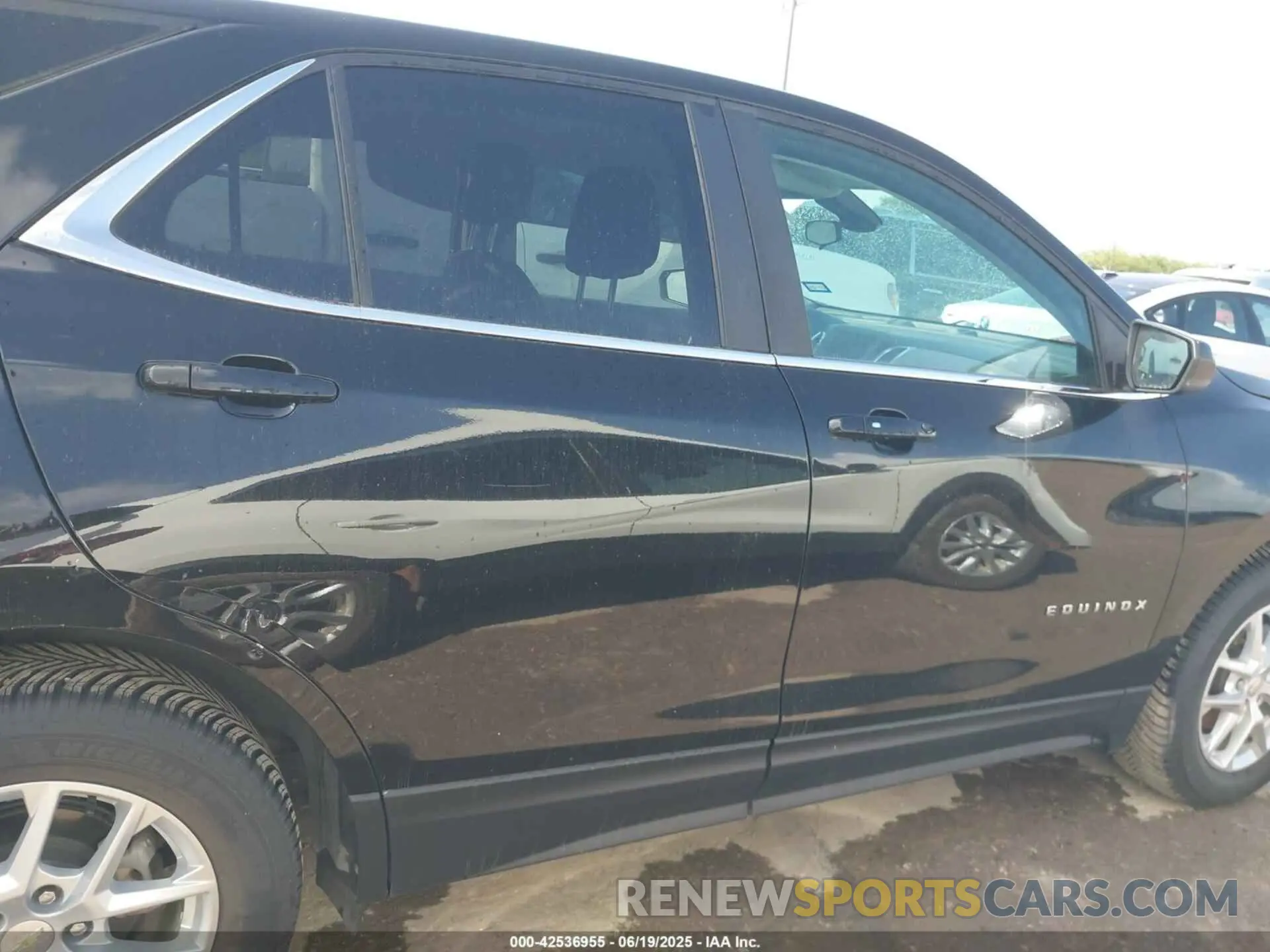 13 Photograph of a damaged car 3GNAXKEV1NL123095 CHEVROLET EQUINOX 2022