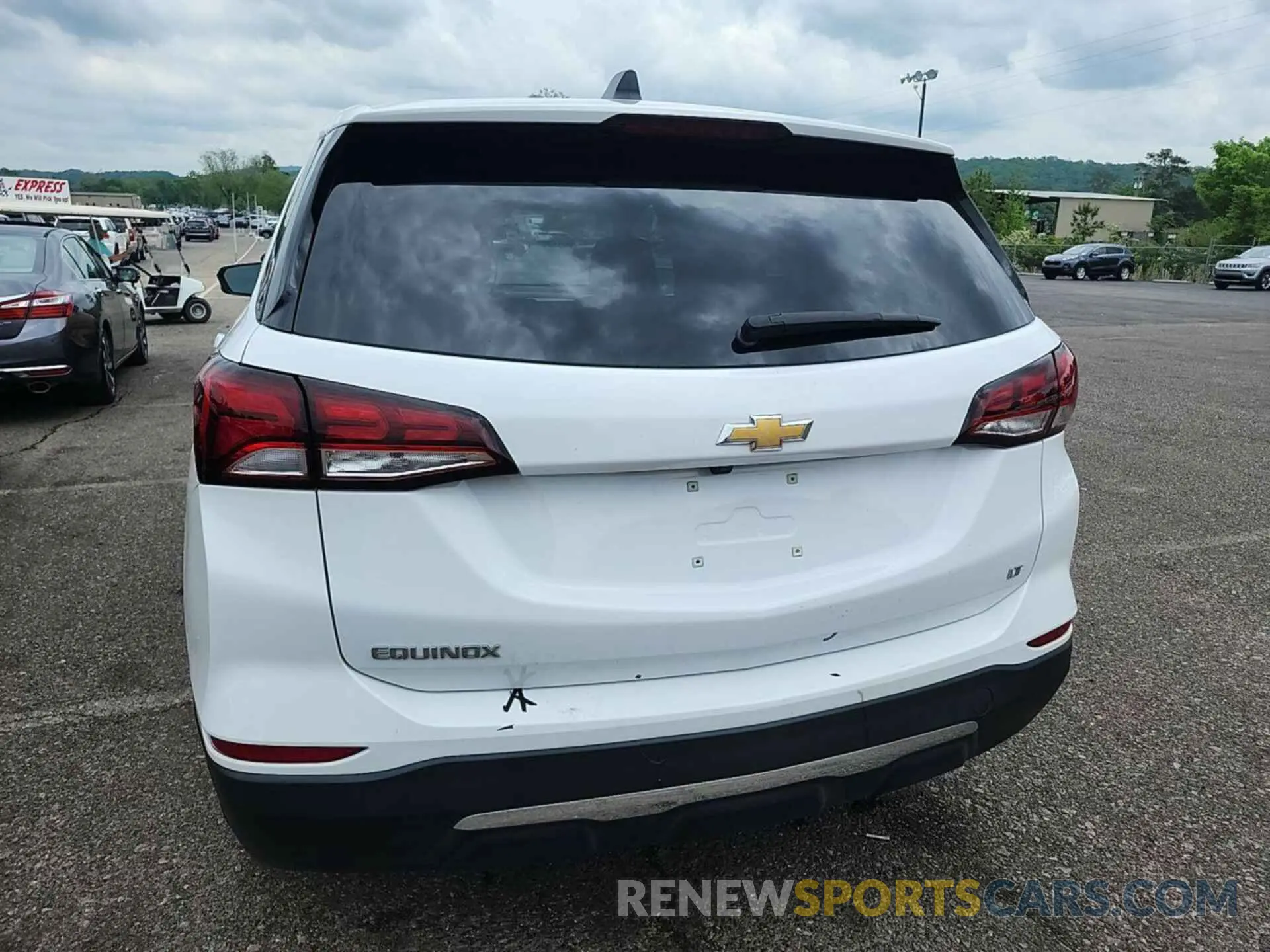 17 Photograph of a damaged car 3GNAXKEV1NL229773 CHEVROLET EQUINOX 2022