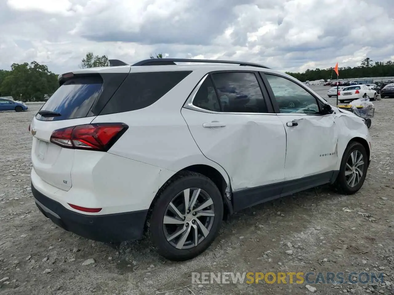 3 Photograph of a damaged car 3GNAXKEV1NL292047 CHEVROLET EQUINOX 2022