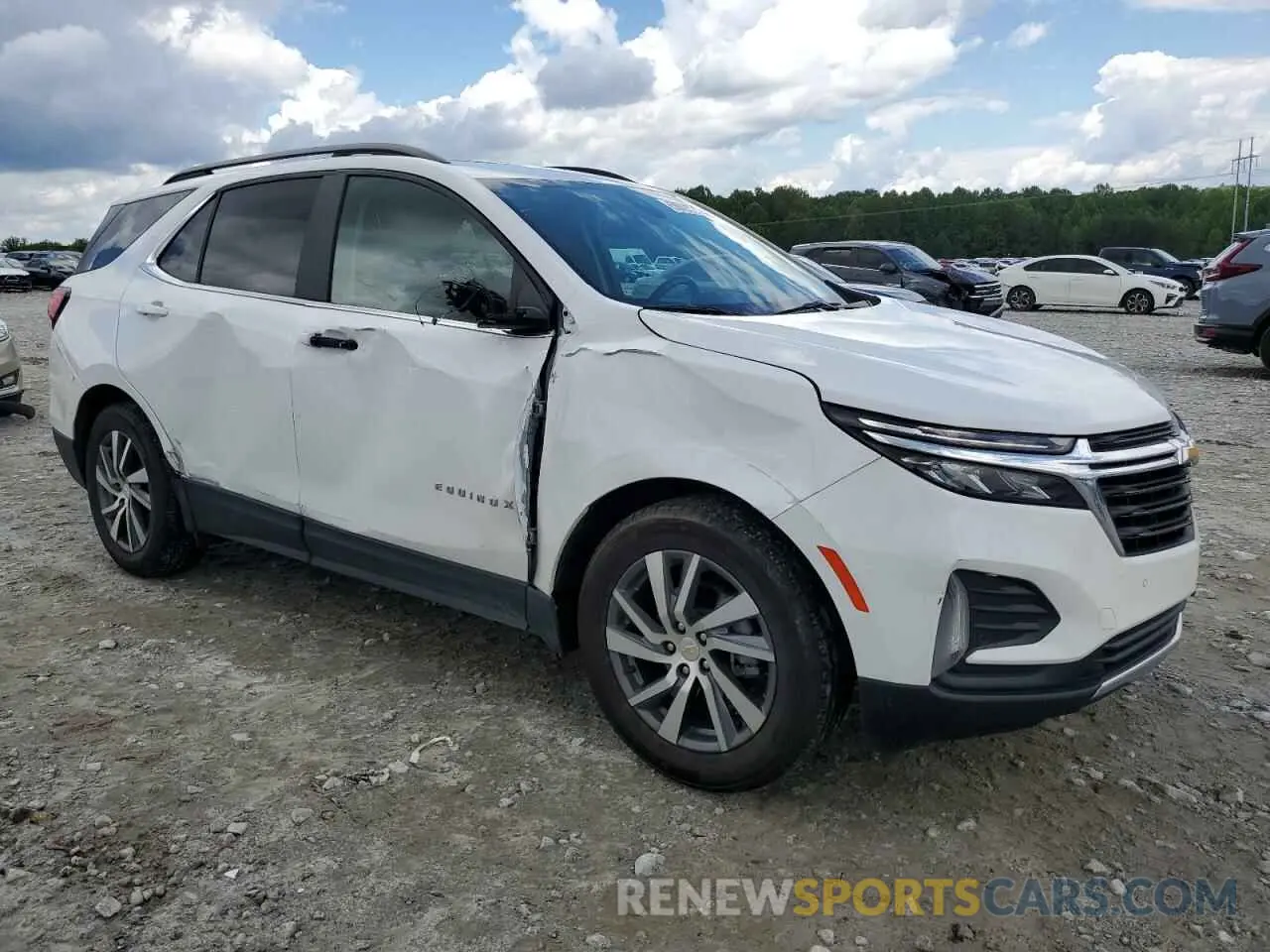 4 Photograph of a damaged car 3GNAXKEV1NL292047 CHEVROLET EQUINOX 2022