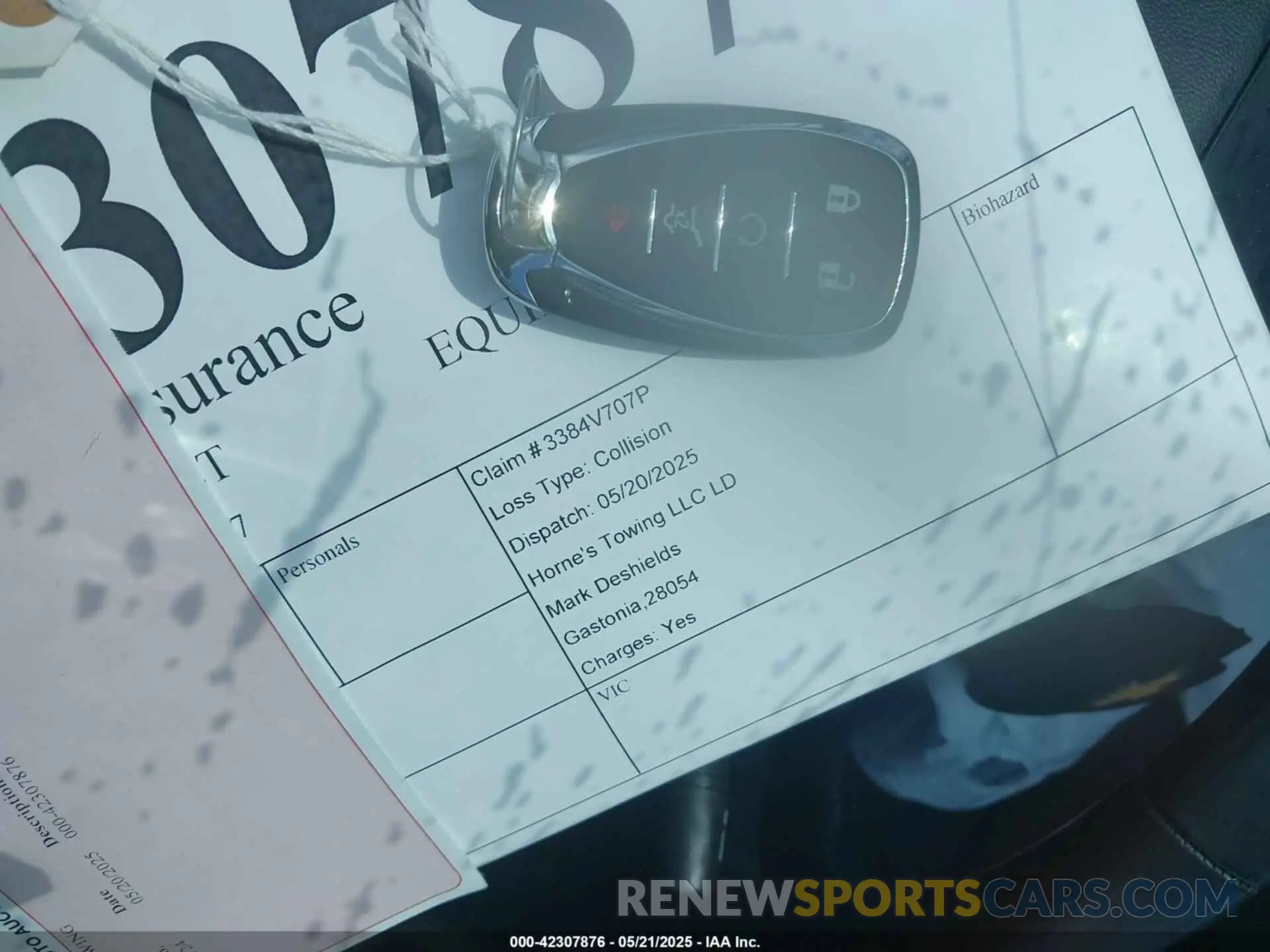 11 Photograph of a damaged car 3GNAXKEV1NS189037 CHEVROLET EQUINOX 2022