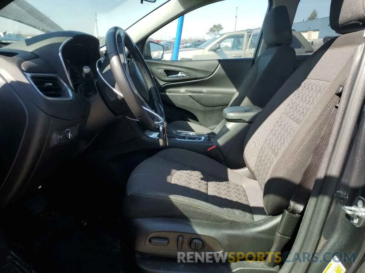 7 Photograph of a damaged car 3GNAXKEV1NS197946 CHEVROLET EQUINOX 2022