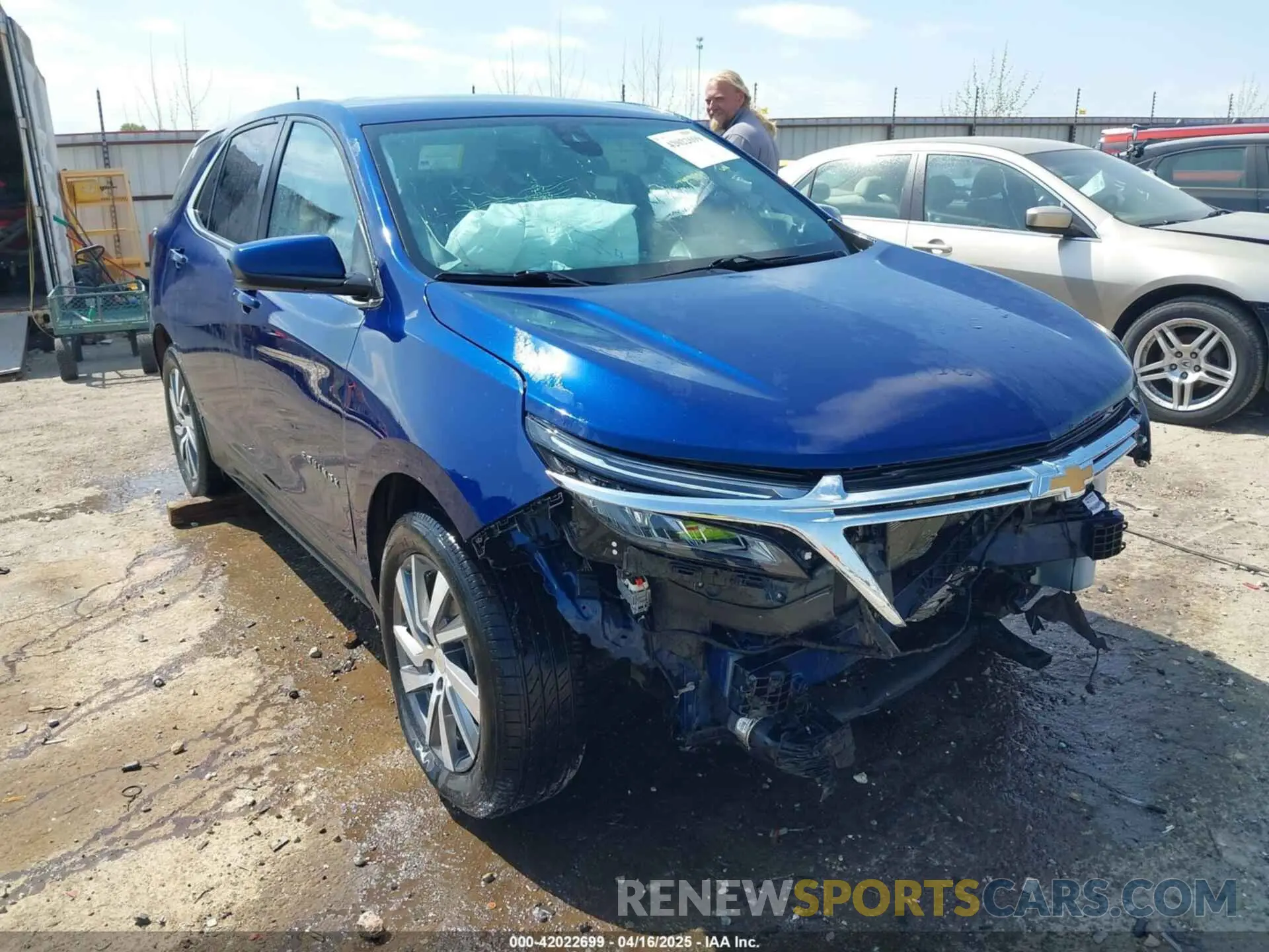 1 Photograph of a damaged car 3GNAXKEV2NL131190 CHEVROLET EQUINOX 2022
