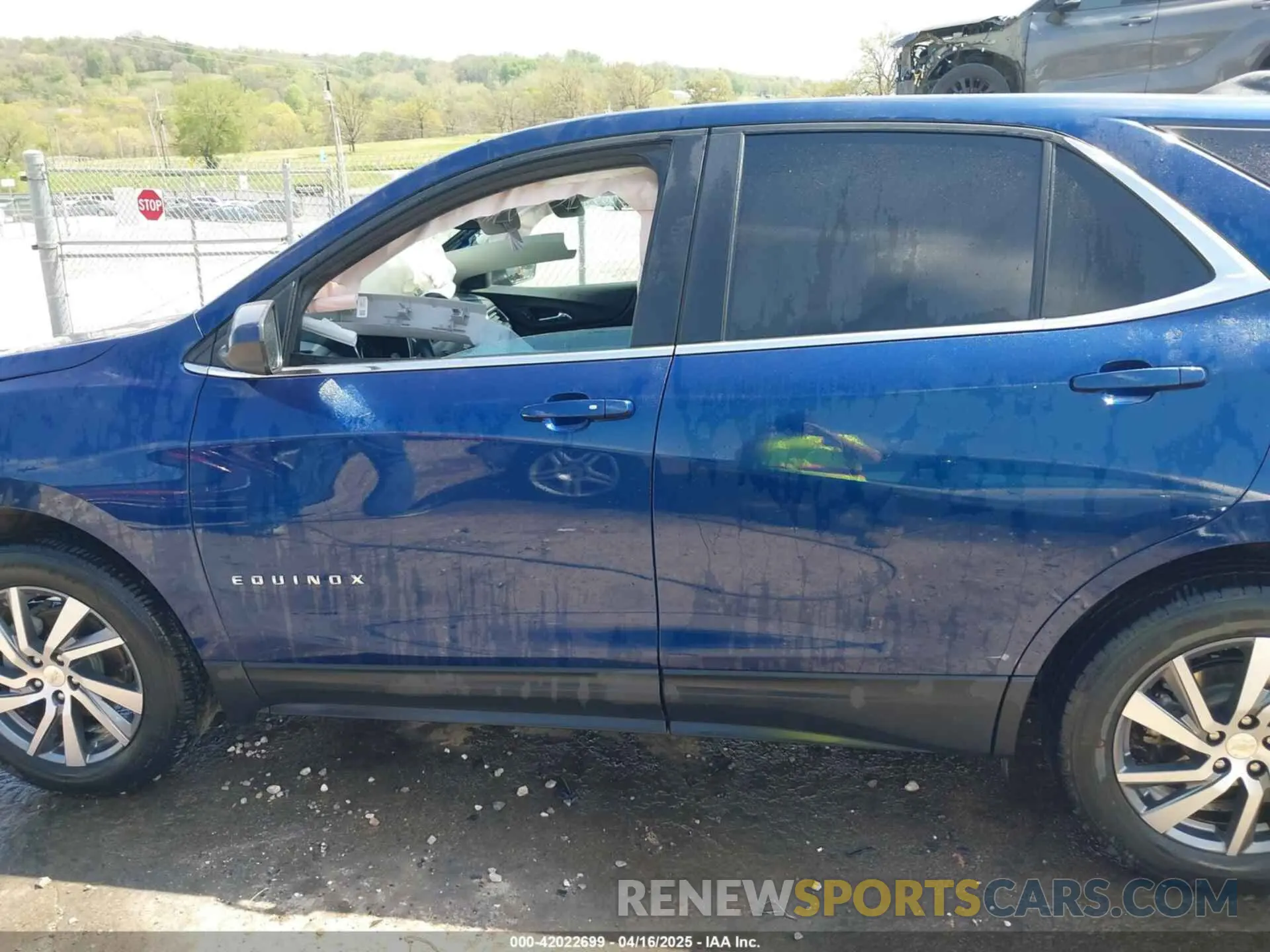15 Photograph of a damaged car 3GNAXKEV2NL131190 CHEVROLET EQUINOX 2022