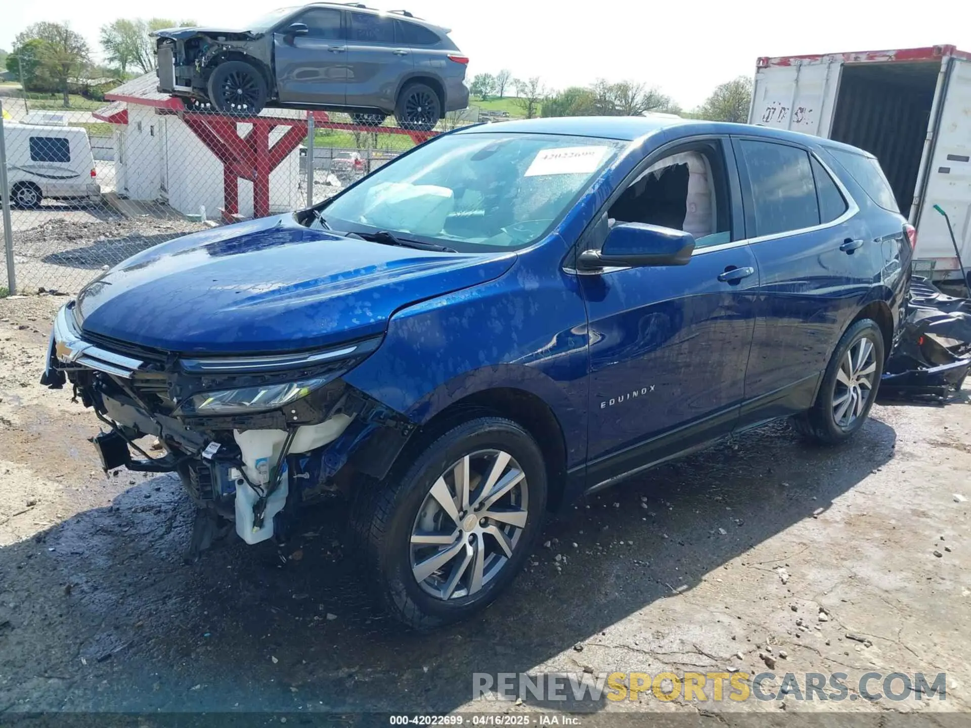 2 Photograph of a damaged car 3GNAXKEV2NL131190 CHEVROLET EQUINOX 2022
