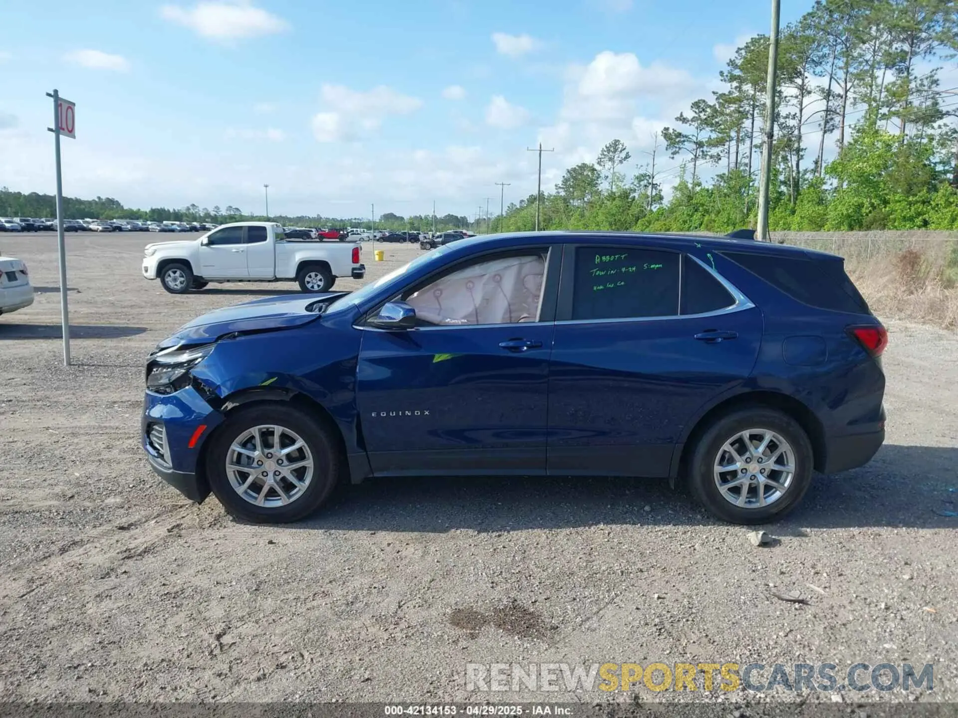 14 Photograph of a damaged car 3GNAXKEV2NL193429 CHEVROLET EQUINOX 2022