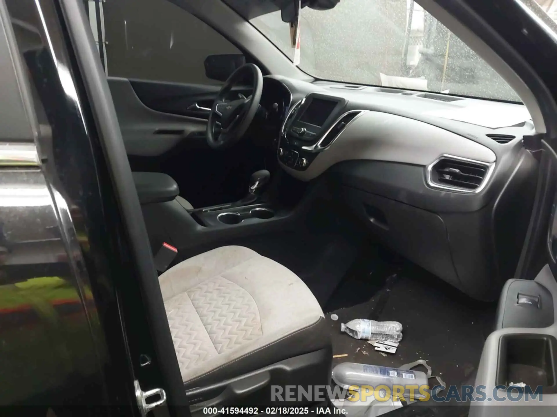 5 Photograph of a damaged car 3GNAXKEV2NL250051 CHEVROLET EQUINOX 2022
