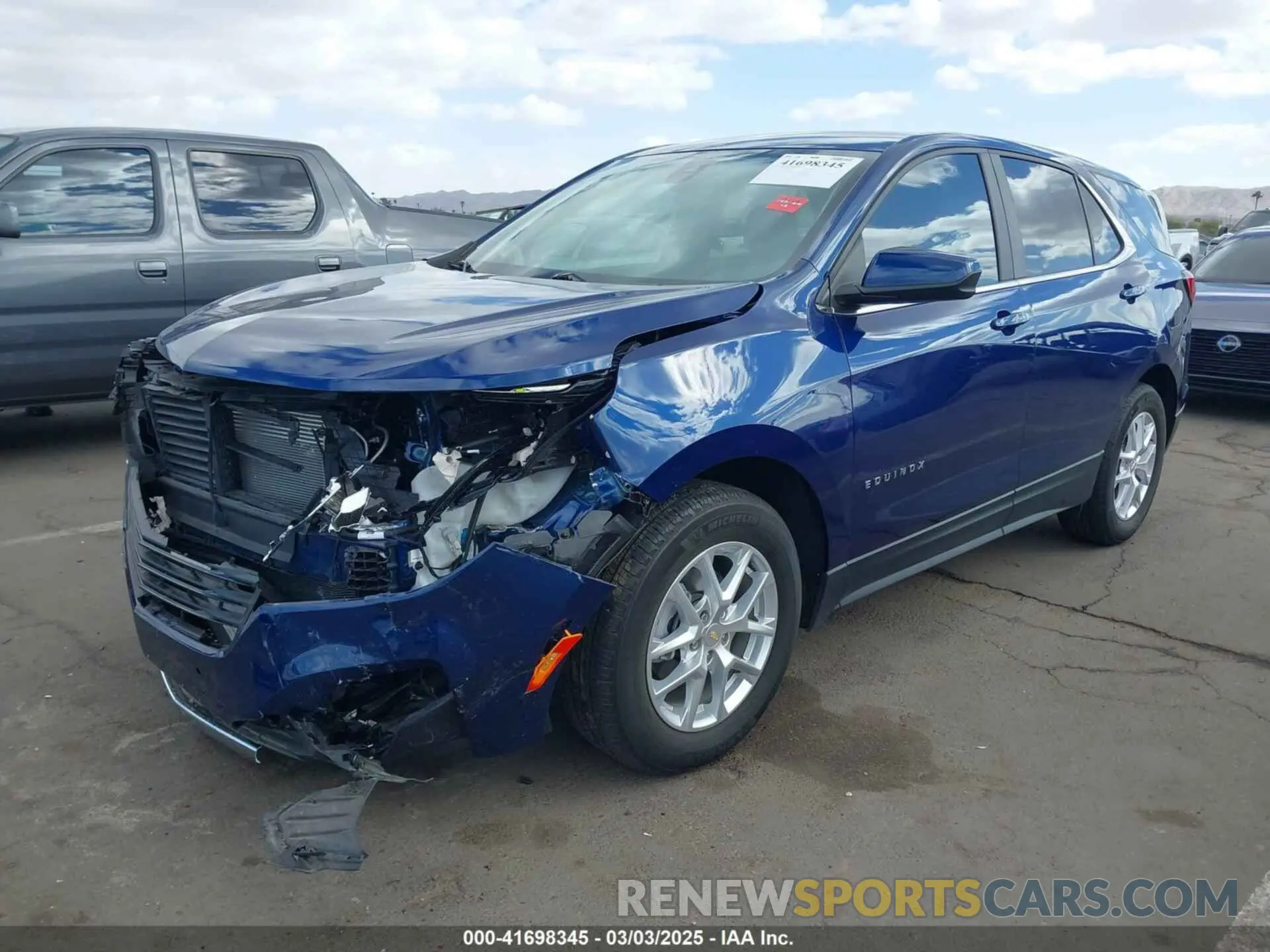 2 Photograph of a damaged car 3GNAXKEV3NL117010 CHEVROLET EQUINOX 2022
