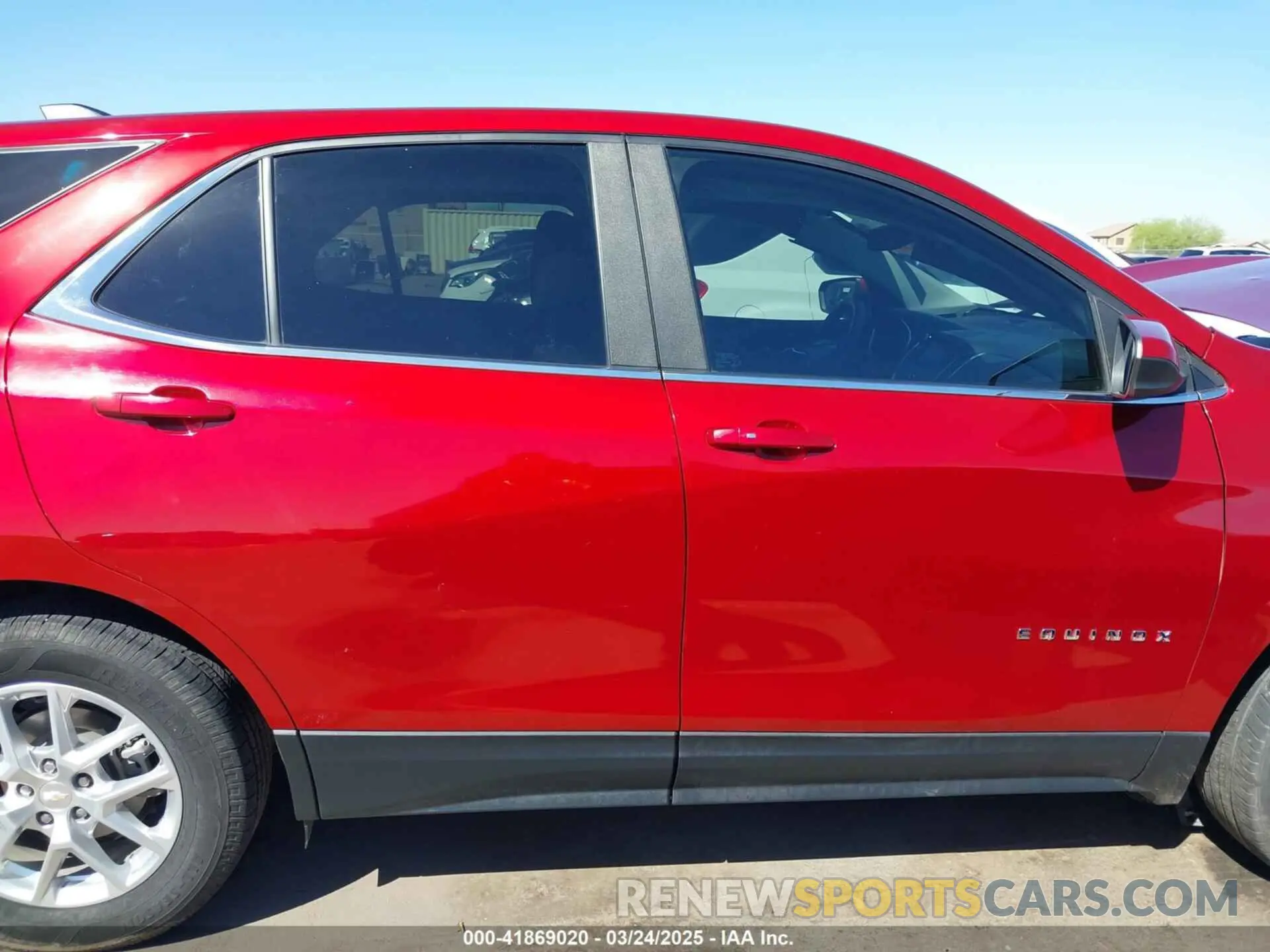 13 Photograph of a damaged car 3GNAXKEV3NL212053 CHEVROLET EQUINOX 2022