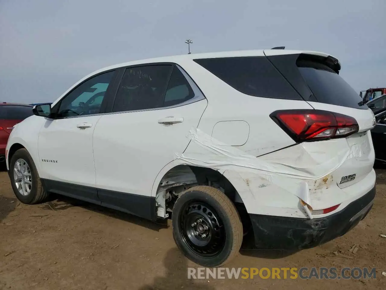2 Photograph of a damaged car 3GNAXKEV3NL212649 CHEVROLET EQUINOX 2022