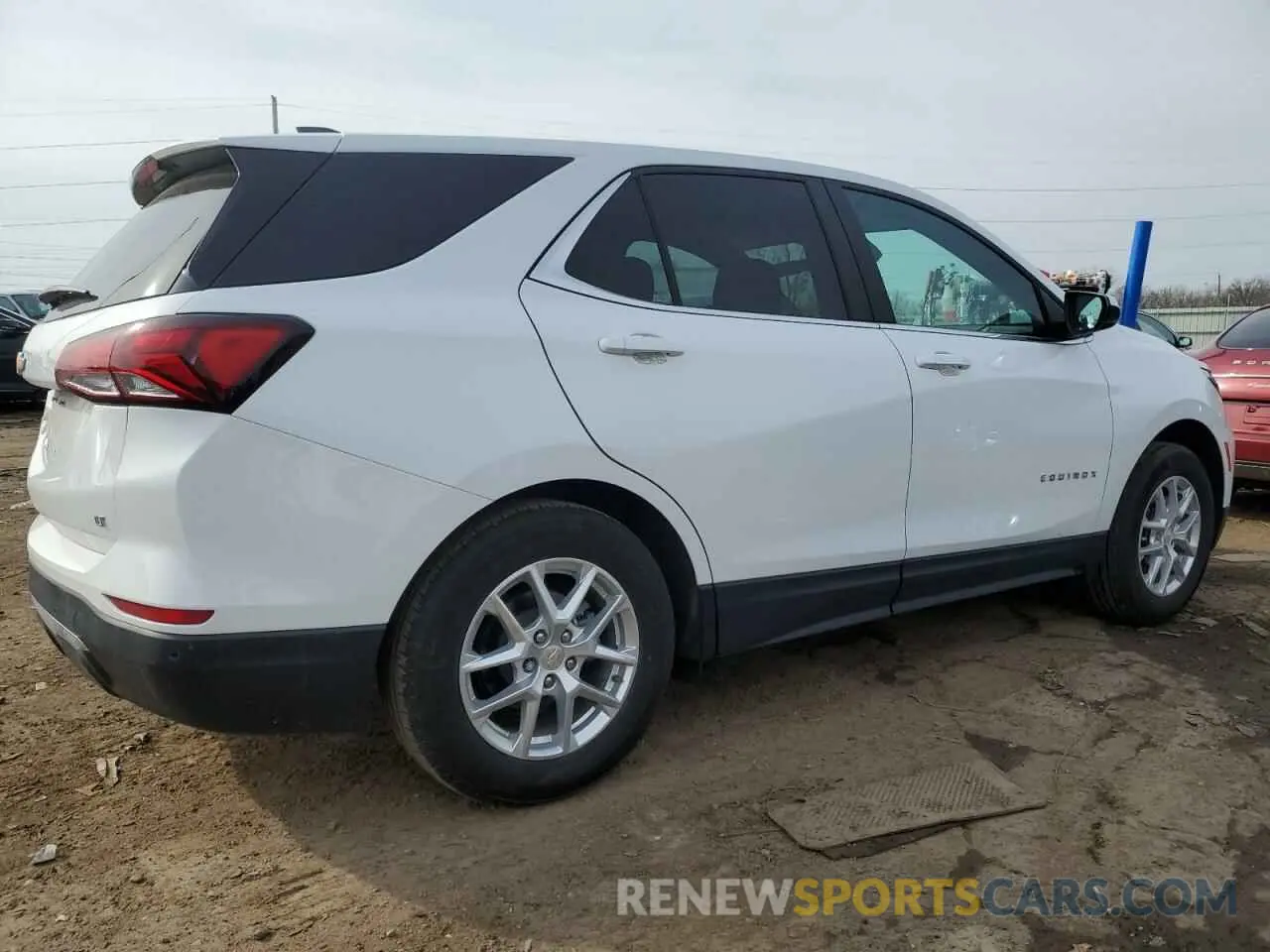 3 Photograph of a damaged car 3GNAXKEV3NL212649 CHEVROLET EQUINOX 2022