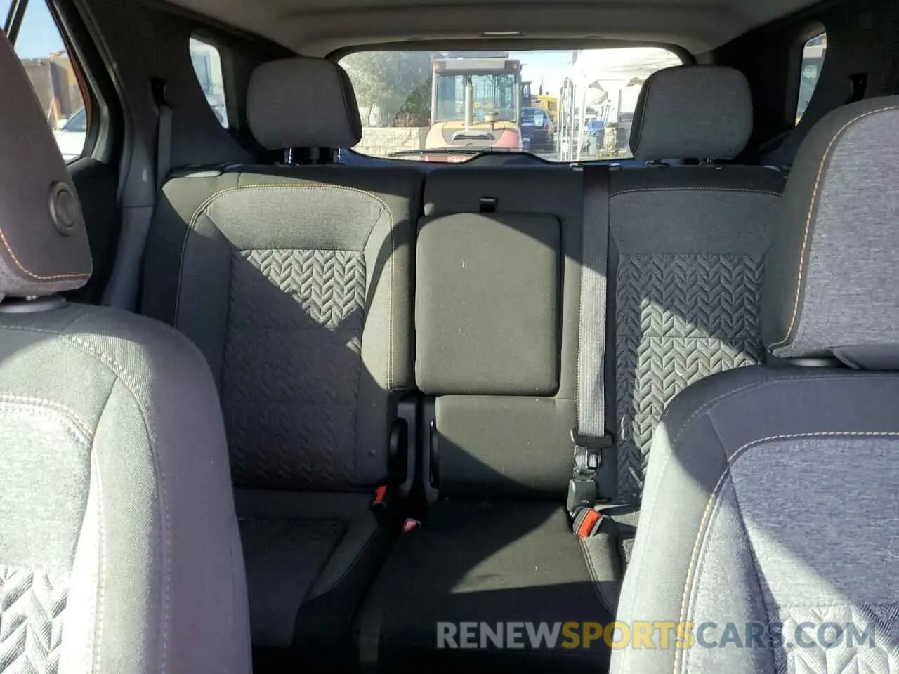 10 Photograph of a damaged car 3GNAXKEV3NL234327 CHEVROLET EQUINOX 2022