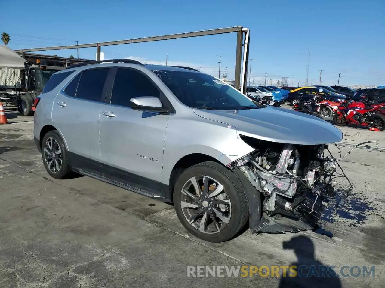 4 Photograph of a damaged car 3GNAXKEV3NL234327 CHEVROLET EQUINOX 2022