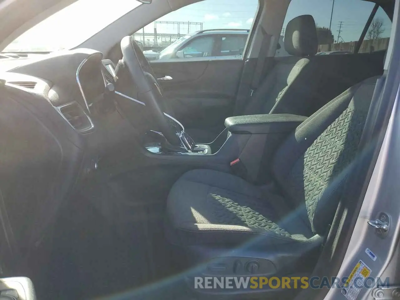7 Photograph of a damaged car 3GNAXKEV3NL234327 CHEVROLET EQUINOX 2022