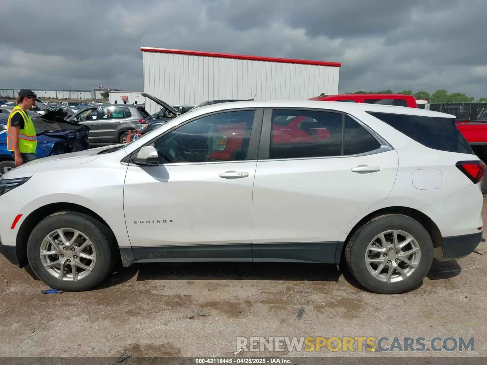 15 Photograph of a damaged car 3GNAXKEV3NL298187 CHEVROLET EQUINOX 2022