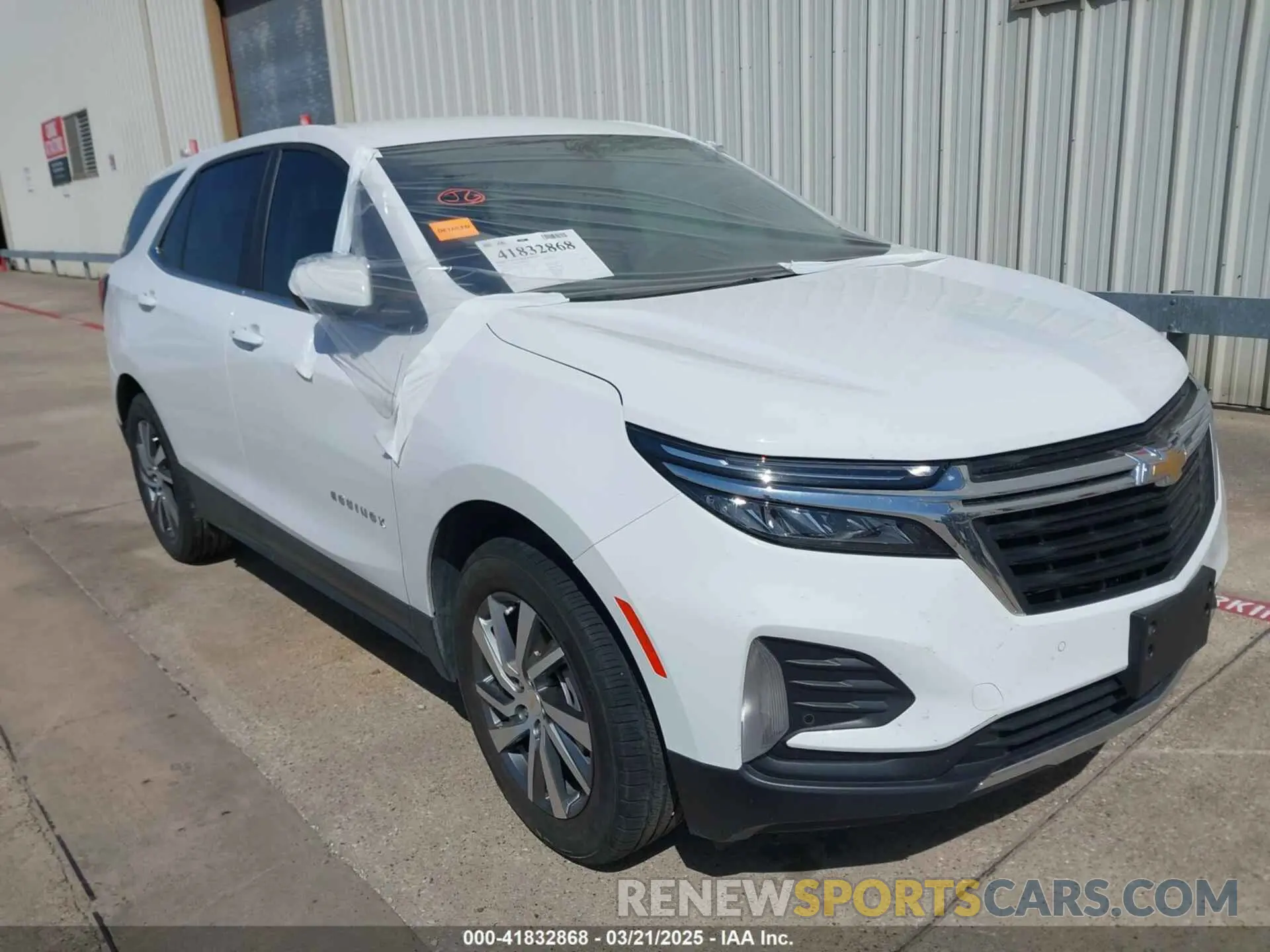 1 Photograph of a damaged car 3GNAXKEV3NL305624 CHEVROLET EQUINOX 2022