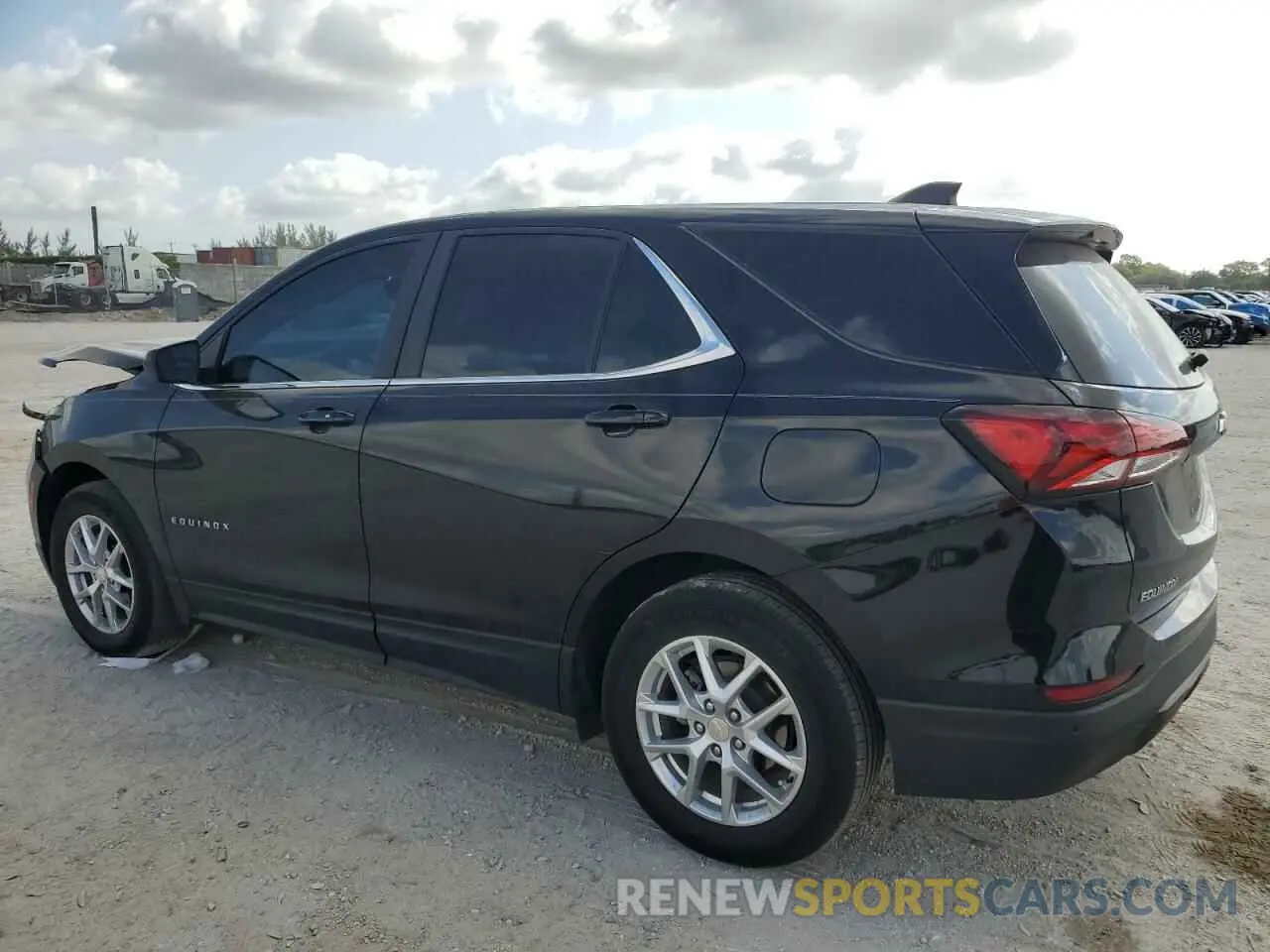 2 Photograph of a damaged car 3GNAXKEV4NL107134 CHEVROLET EQUINOX 2022
