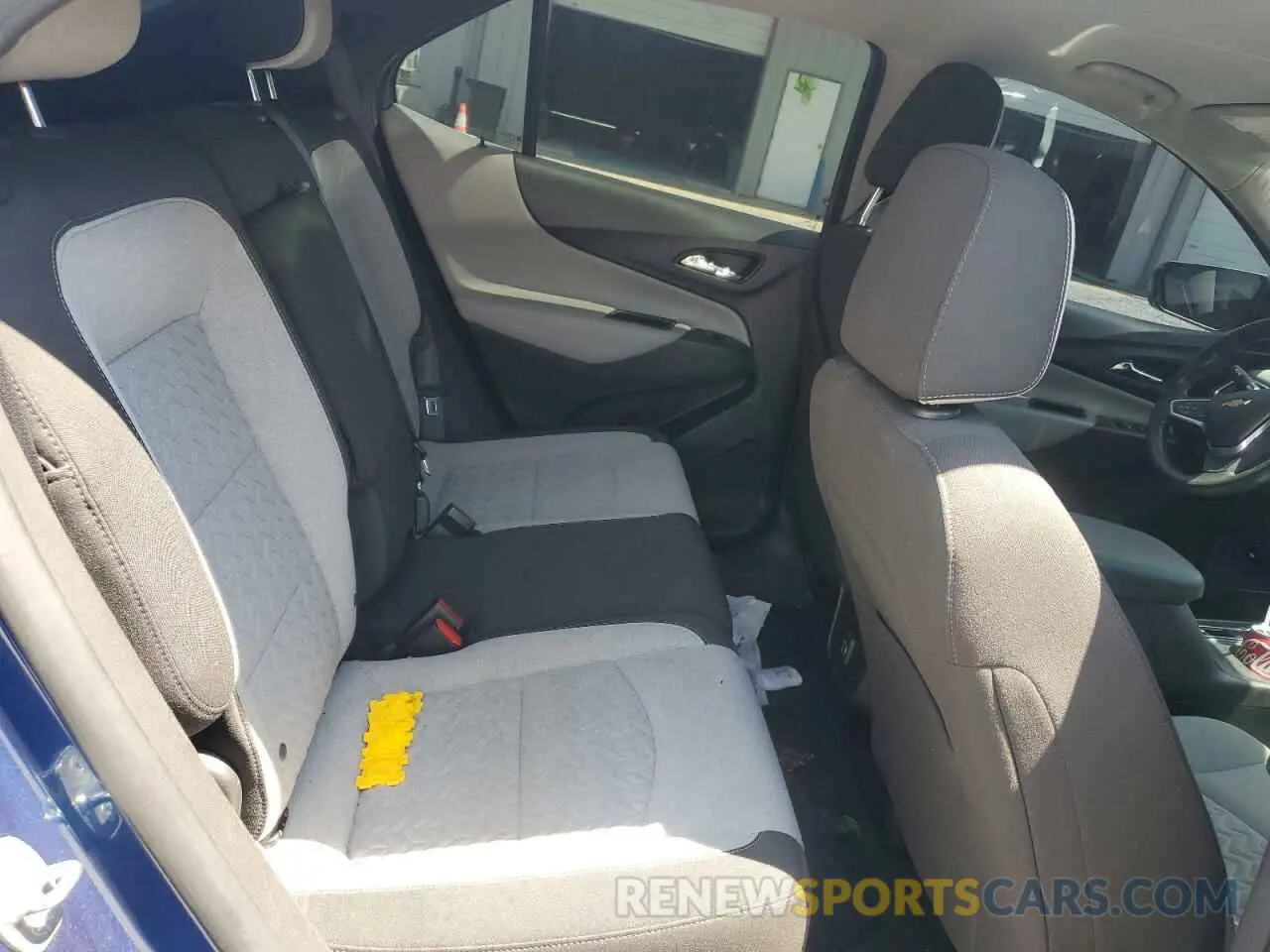 10 Photograph of a damaged car 3GNAXKEV4NL142451 CHEVROLET EQUINOX 2022