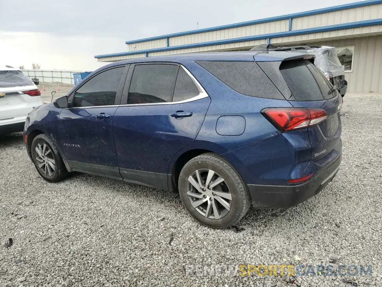 2 Photograph of a damaged car 3GNAXKEV4NL231579 CHEVROLET EQUINOX 2022