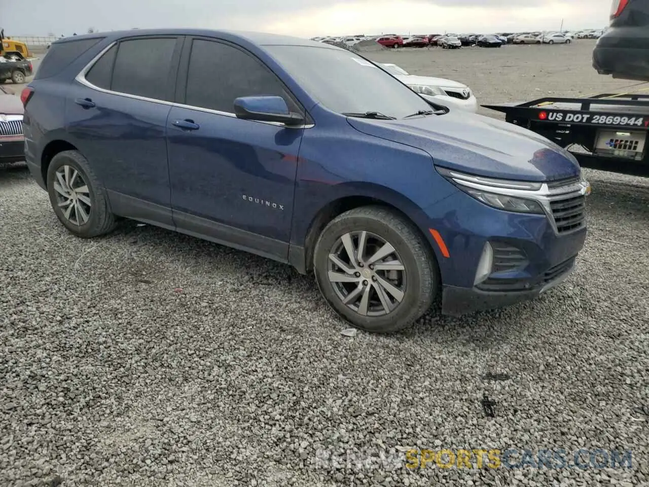 4 Photograph of a damaged car 3GNAXKEV4NL231579 CHEVROLET EQUINOX 2022
