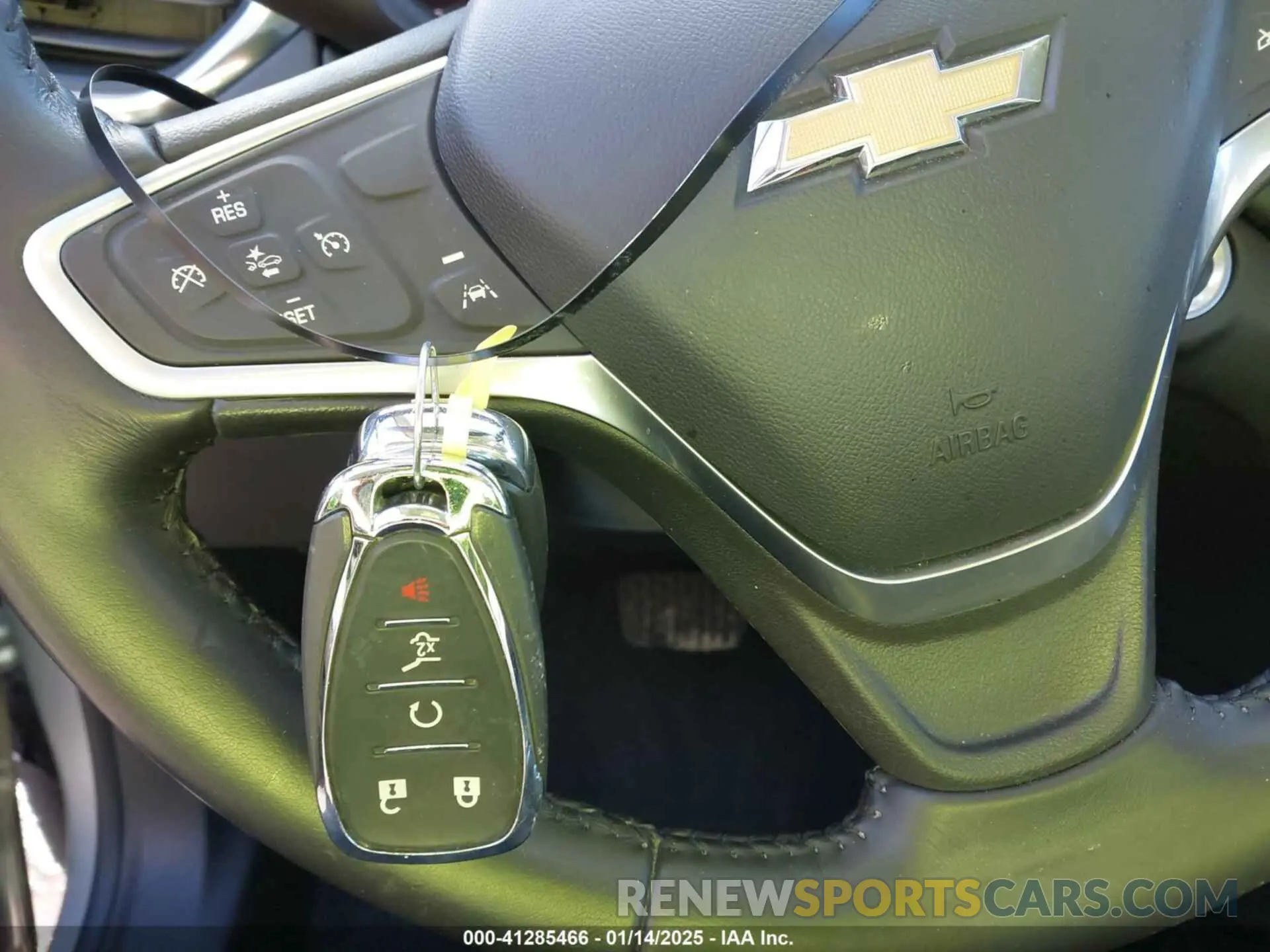 11 Photograph of a damaged car 3GNAXKEV4NL234627 CHEVROLET EQUINOX 2022