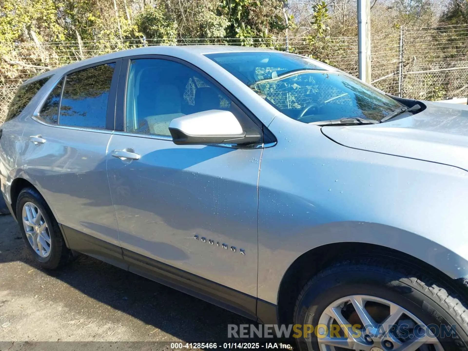 13 Photograph of a damaged car 3GNAXKEV4NL234627 CHEVROLET EQUINOX 2022