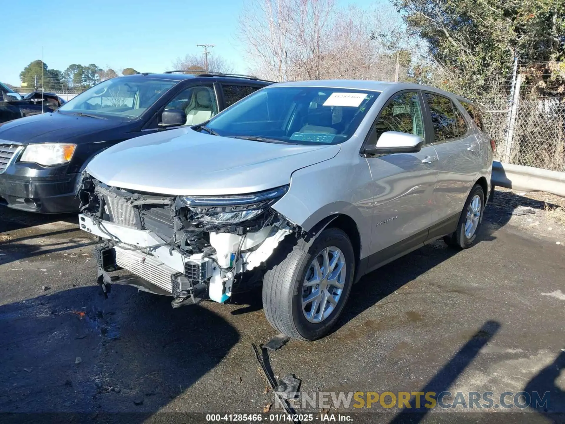 2 Photograph of a damaged car 3GNAXKEV4NL234627 CHEVROLET EQUINOX 2022