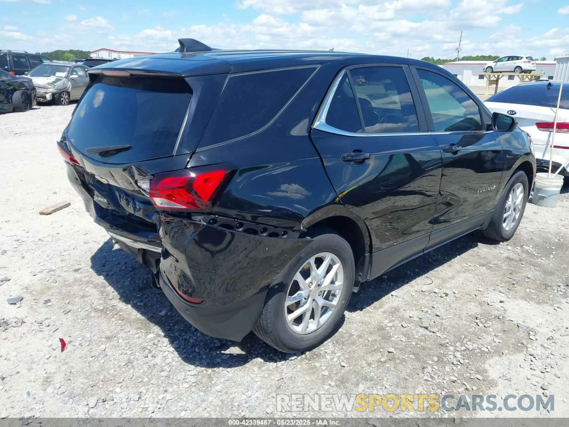 4 Photograph of a damaged car 3GNAXKEV4NL240718 CHEVROLET EQUINOX 2022