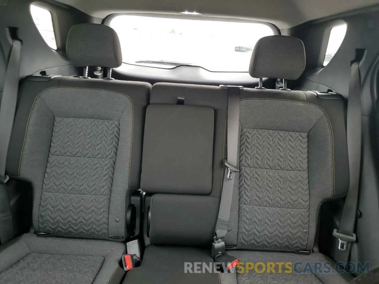 10 Photograph of a damaged car 3GNAXKEV4NL255333 CHEVROLET EQUINOX 2022