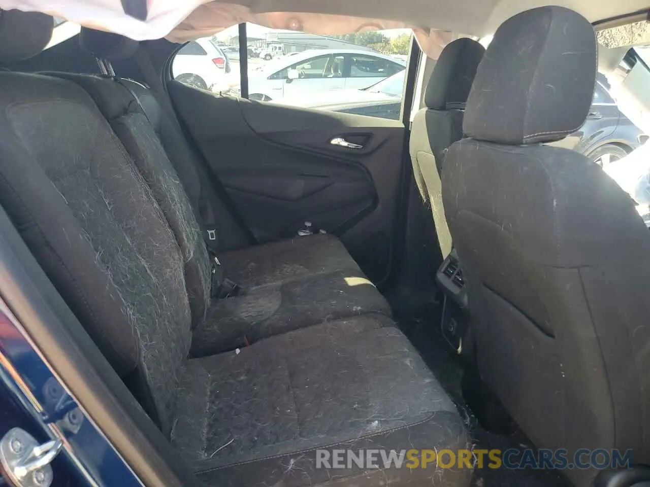 10 Photograph of a damaged car 3GNAXKEV4NL295878 CHEVROLET EQUINOX 2022