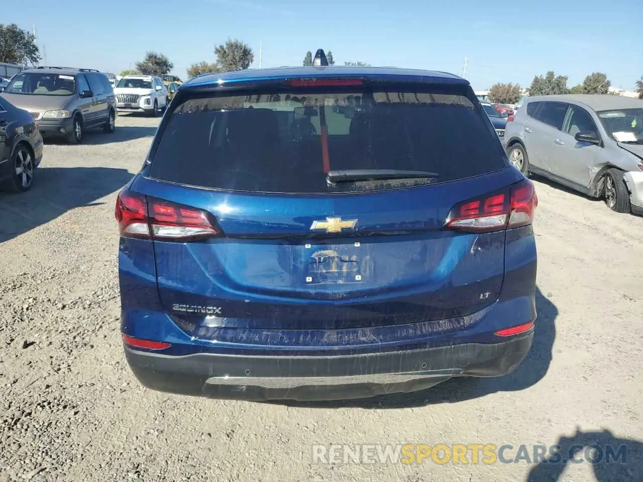6 Photograph of a damaged car 3GNAXKEV4NL295878 CHEVROLET EQUINOX 2022