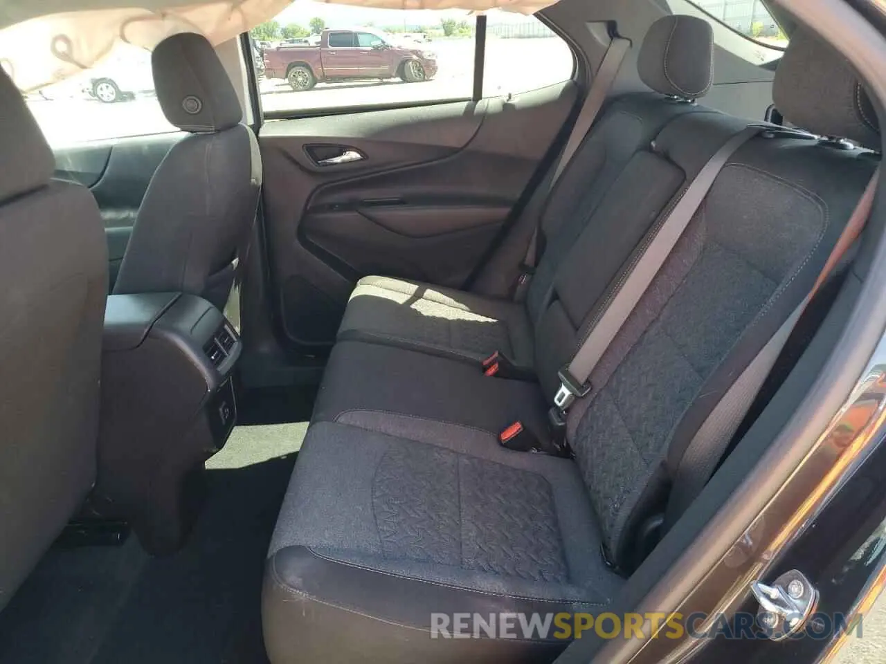 11 Photograph of a damaged car 3GNAXKEV4NS201066 CHEVROLET EQUINOX 2022