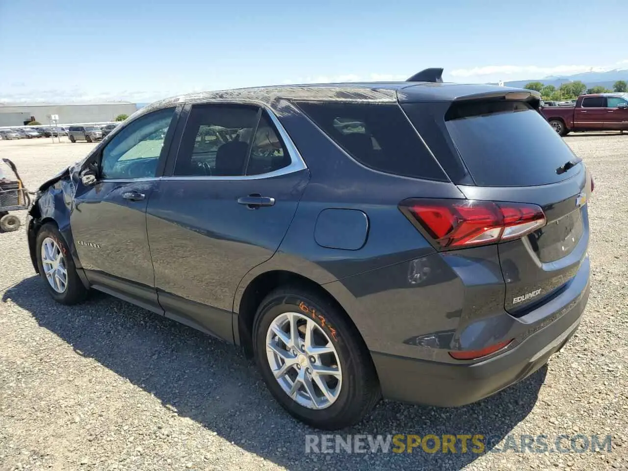 2 Photograph of a damaged car 3GNAXKEV4NS201066 CHEVROLET EQUINOX 2022