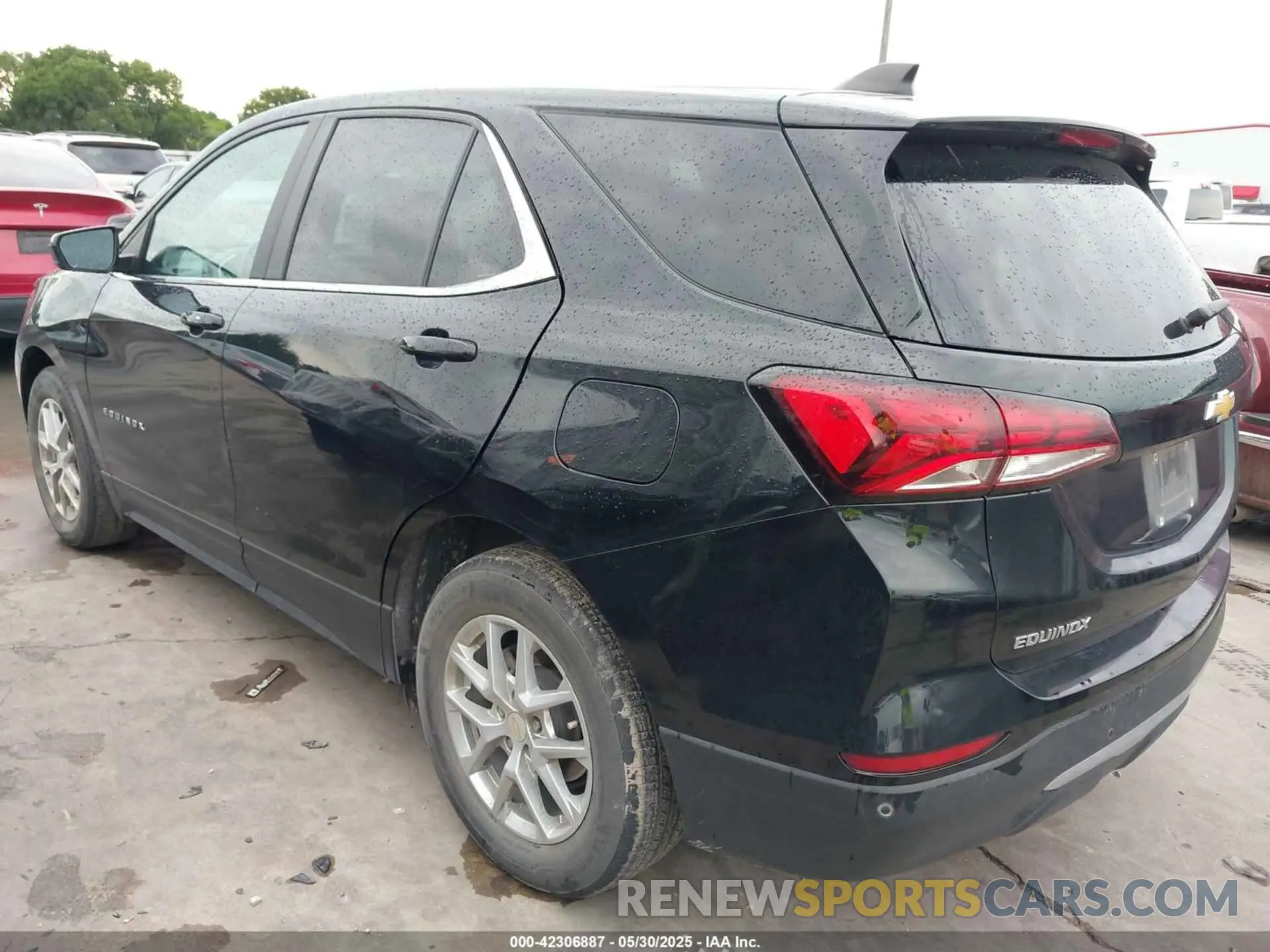 3 Photograph of a damaged car 3GNAXKEV5NL118059 CHEVROLET EQUINOX 2022