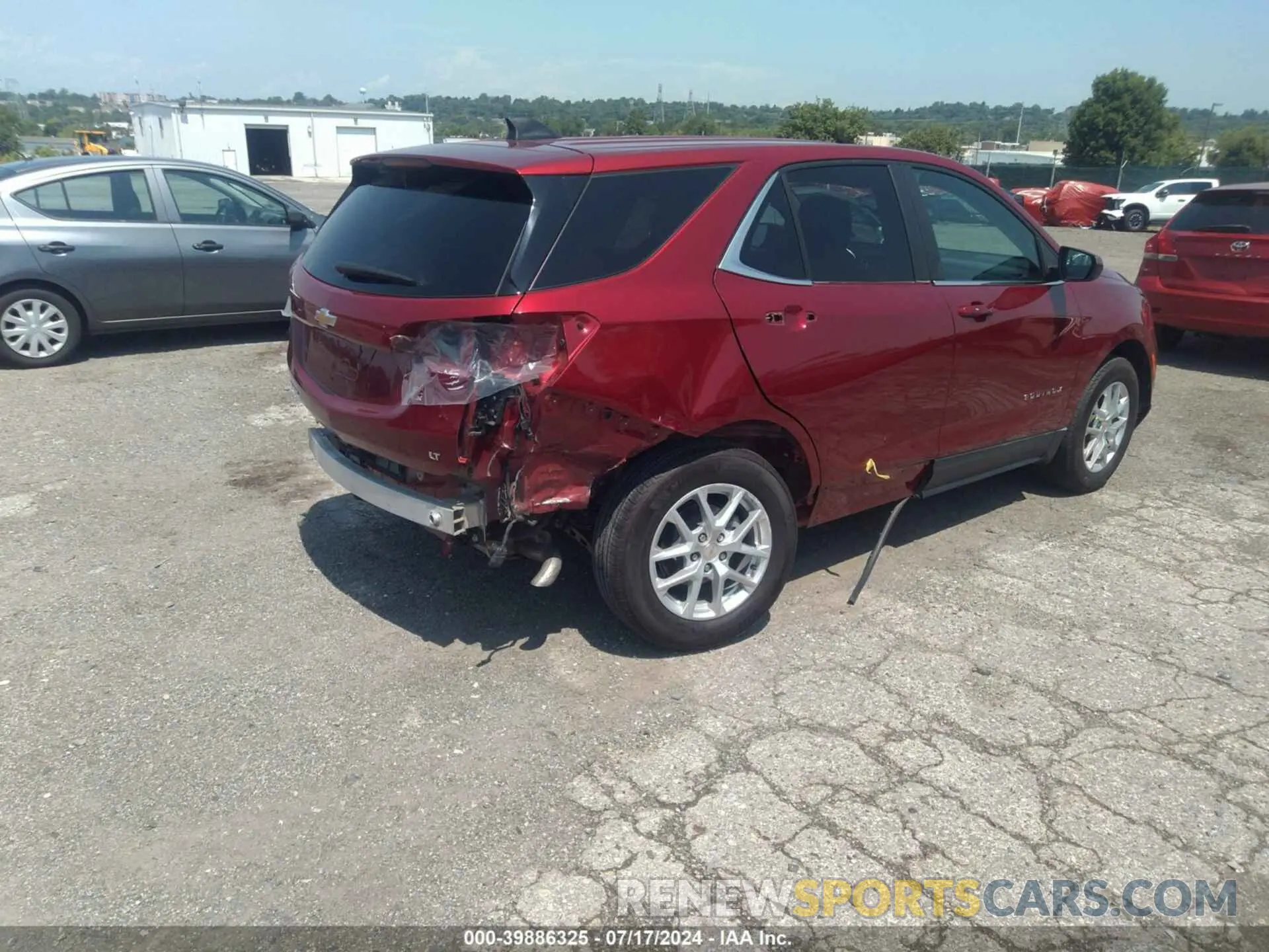 4 Photograph of a damaged car 3GNAXKEV5NL180822 CHEVROLET EQUINOX 2022