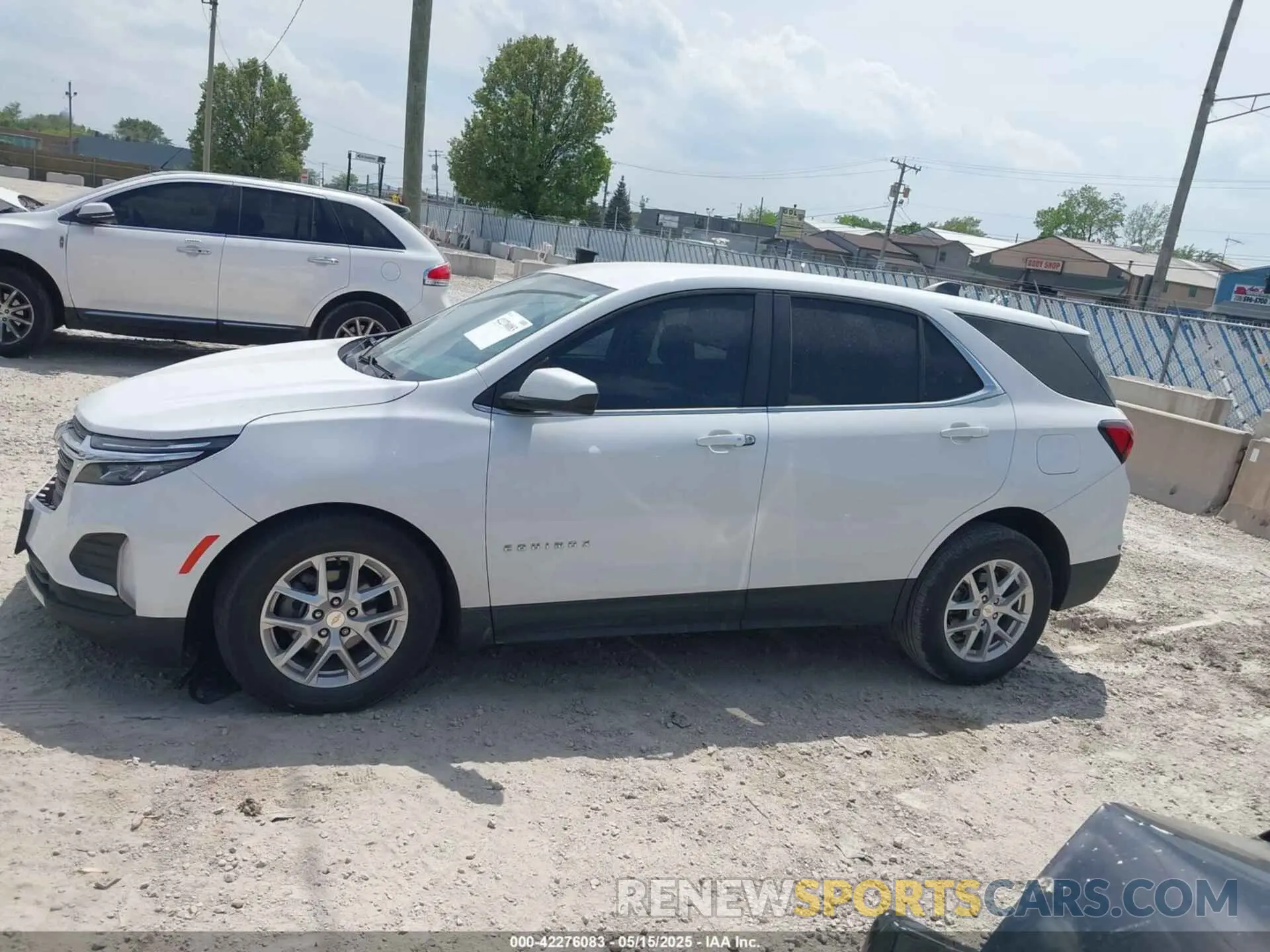 14 Photograph of a damaged car 3GNAXKEV5NL211955 CHEVROLET EQUINOX 2022