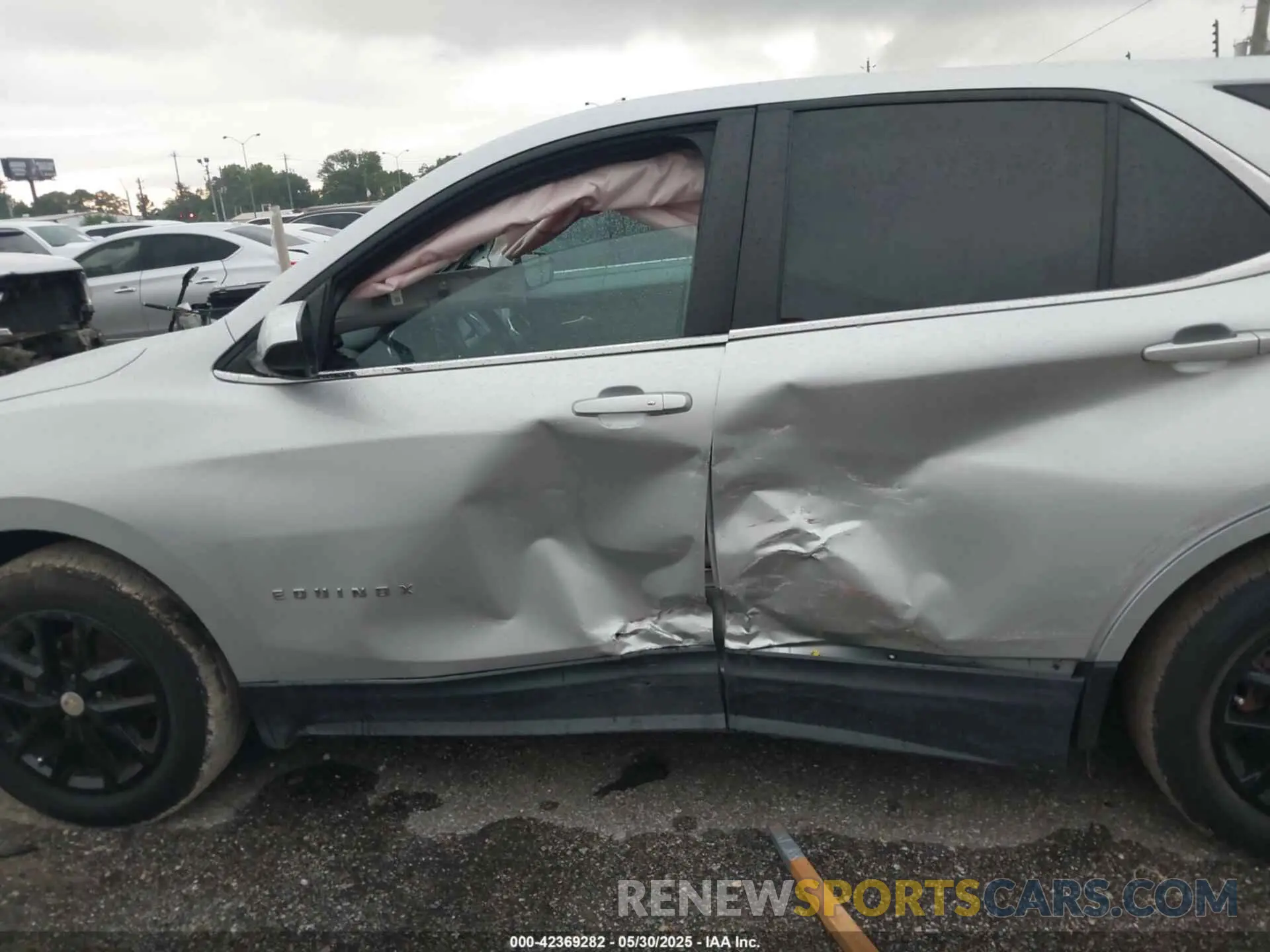 14 Photograph of a damaged car 3GNAXKEV6NL100525 CHEVROLET EQUINOX 2022