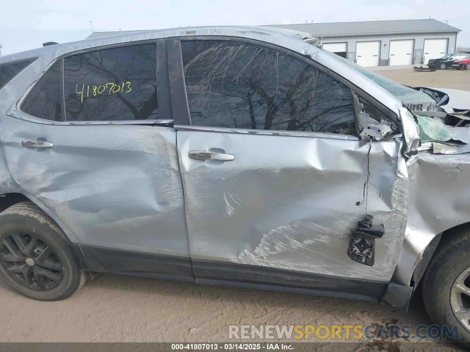 13 Photograph of a damaged car 3GNAXKEV6NL106342 CHEVROLET EQUINOX 2022