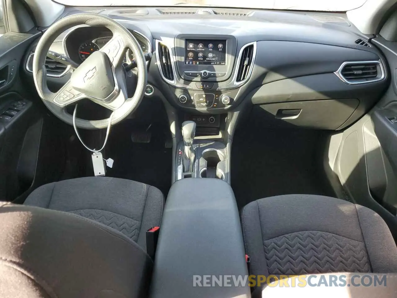 8 Photograph of a damaged car 3GNAXKEV6NL137686 CHEVROLET EQUINOX 2022