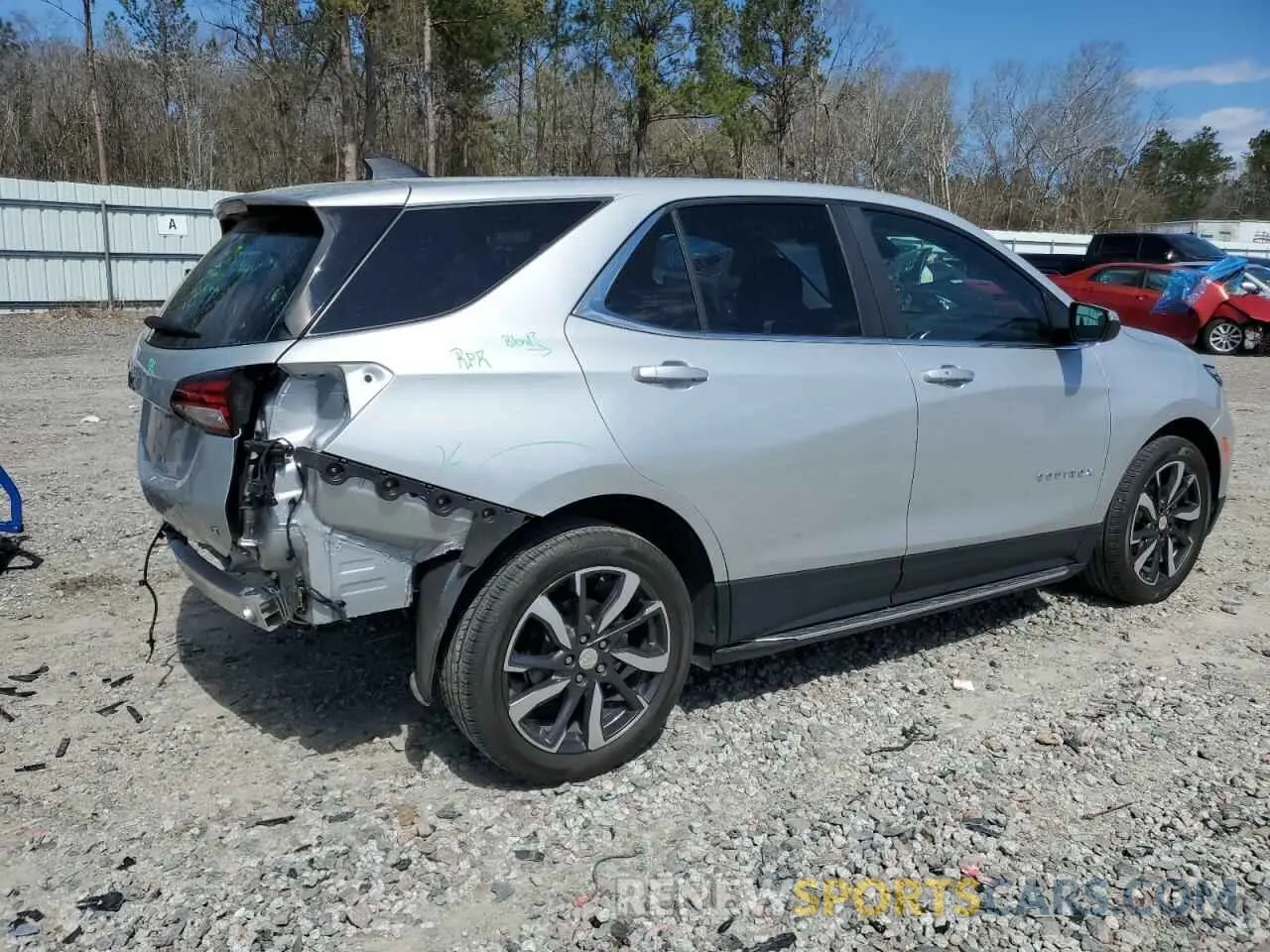 3 Photograph of a damaged car 3GNAXKEV6NL232538 CHEVROLET EQUINOX 2022