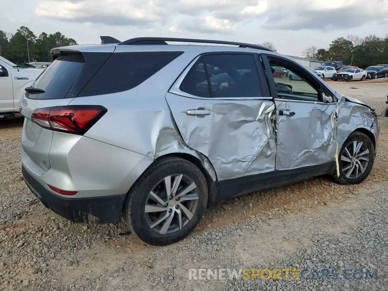 3 Photograph of a damaged car 3GNAXKEV6NL254023 CHEVROLET EQUINOX 2022