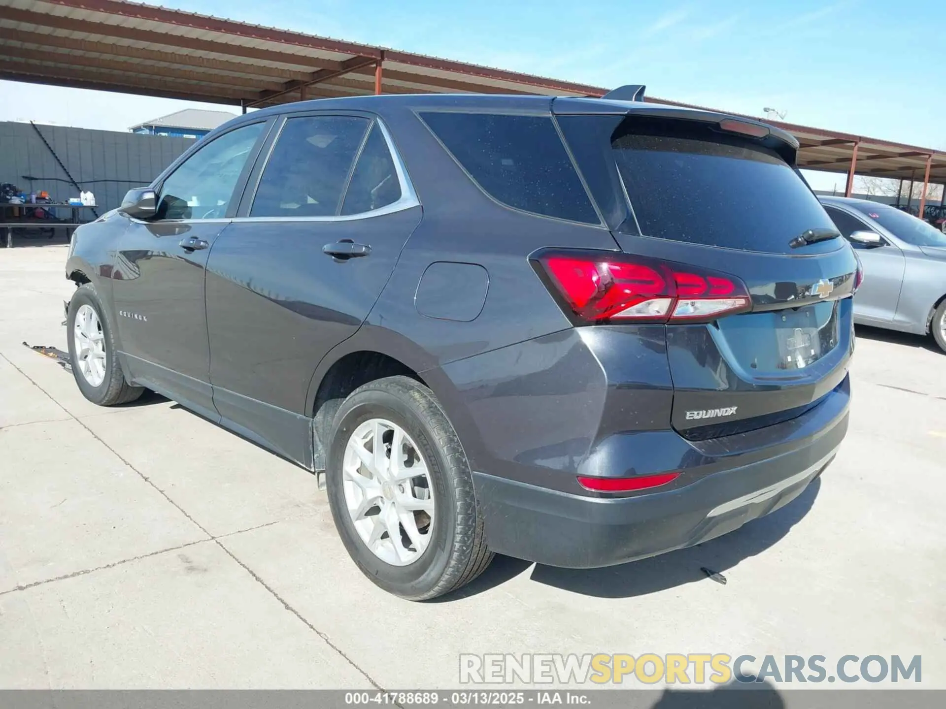 3 Photograph of a damaged car 3GNAXKEV6NS195352 CHEVROLET EQUINOX 2022
