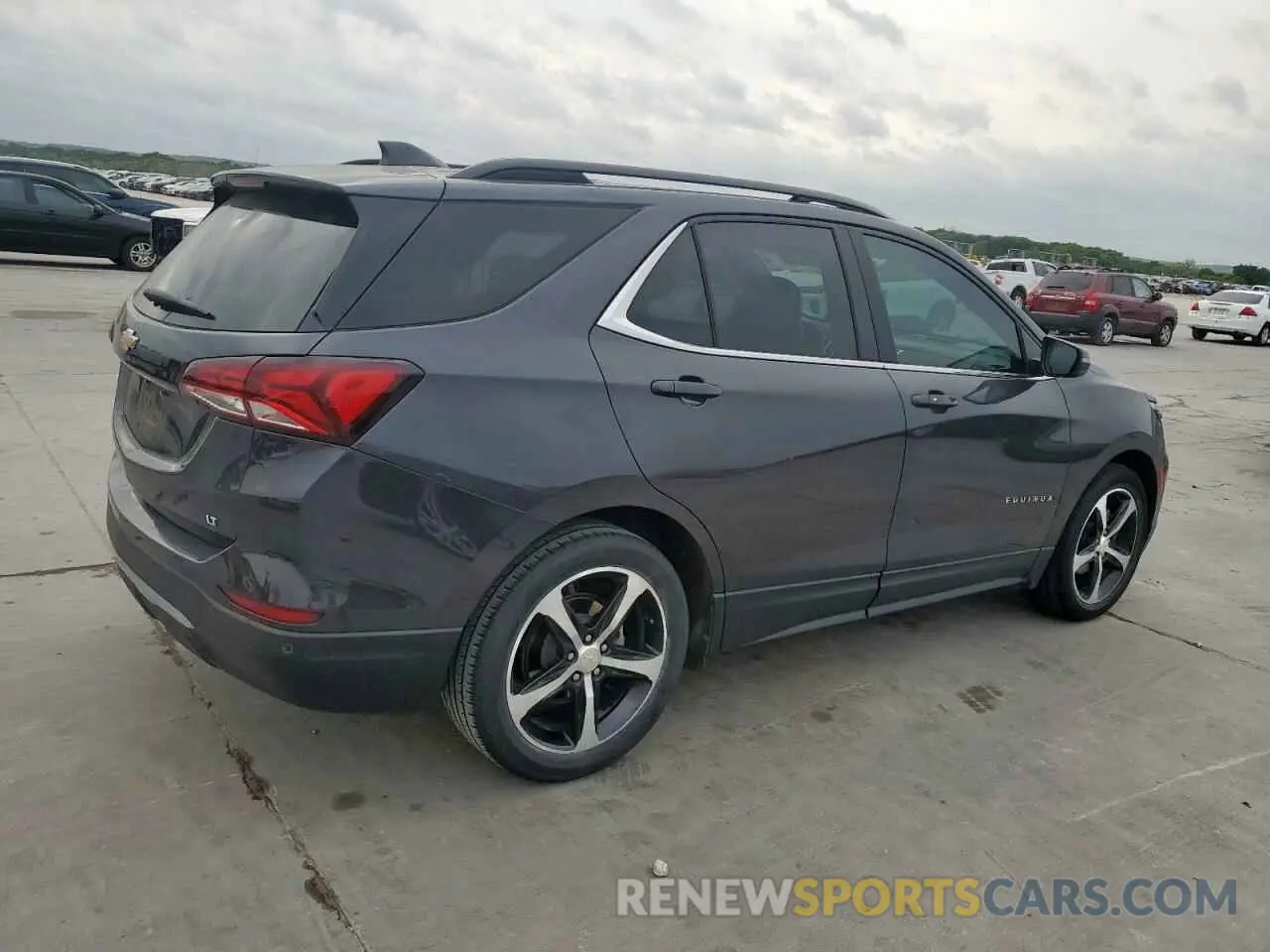 3 Photograph of a damaged car 3GNAXKEV6NS231296 CHEVROLET EQUINOX 2022